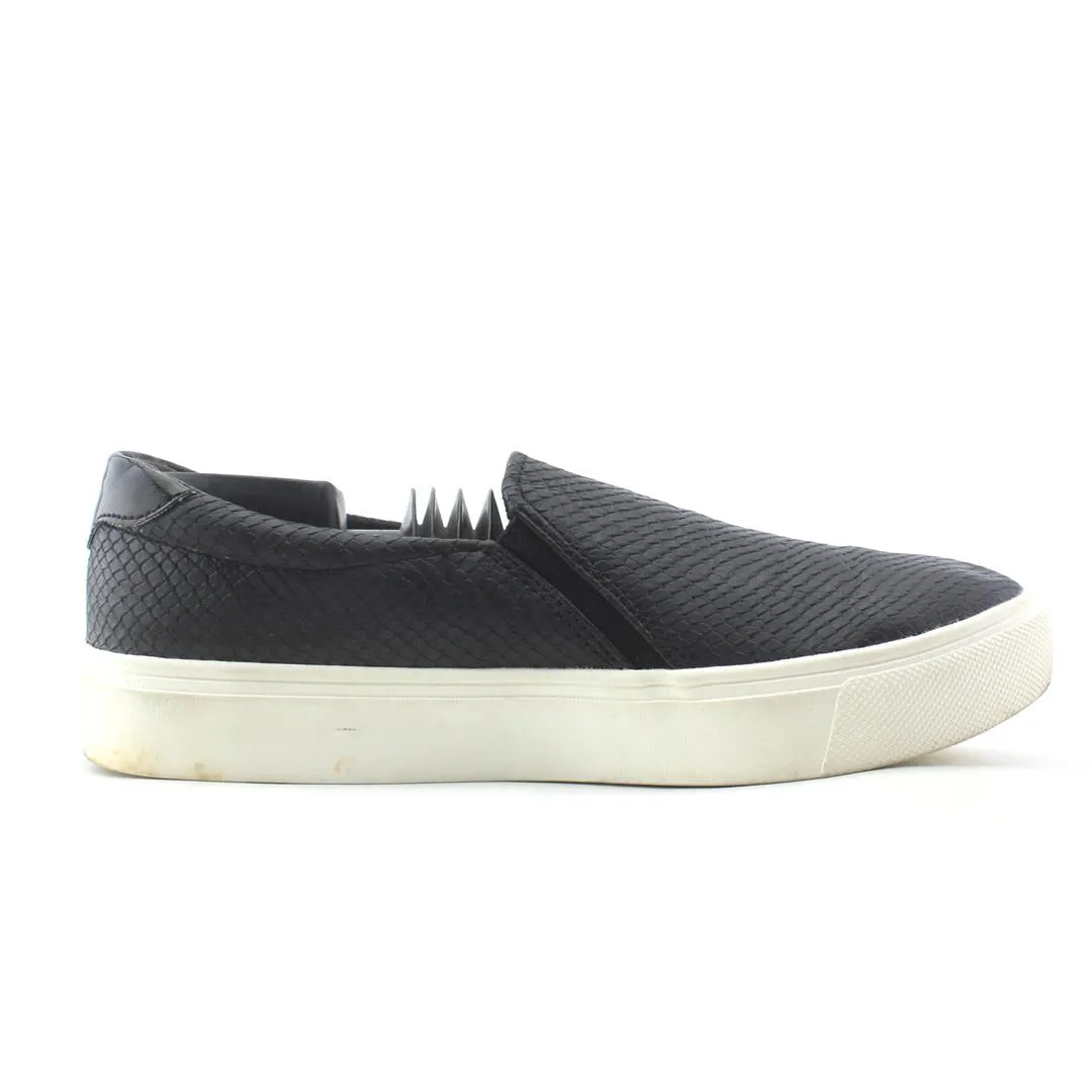 DR SCHOLLS NOVA