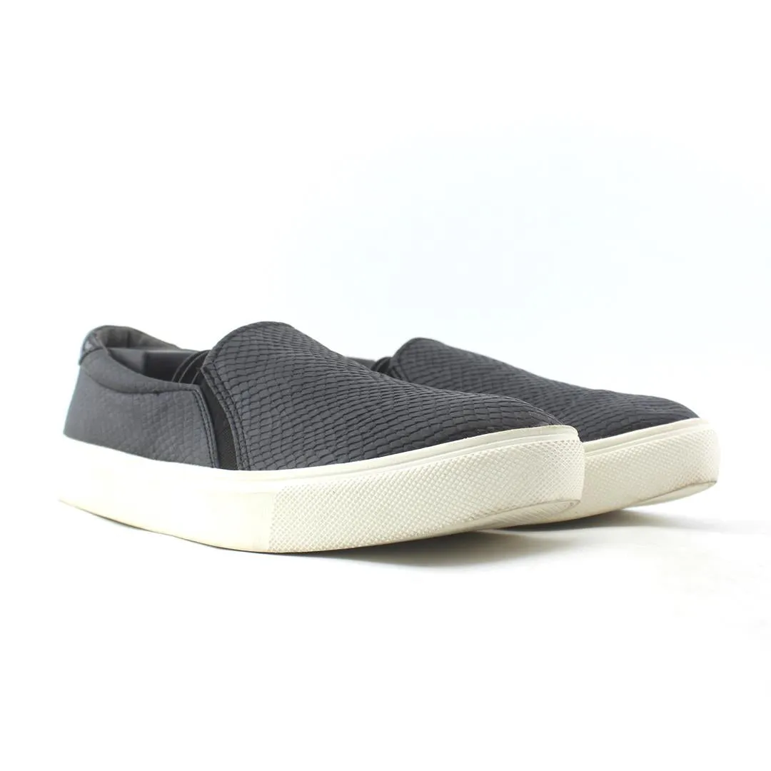 DR SCHOLLS NOVA