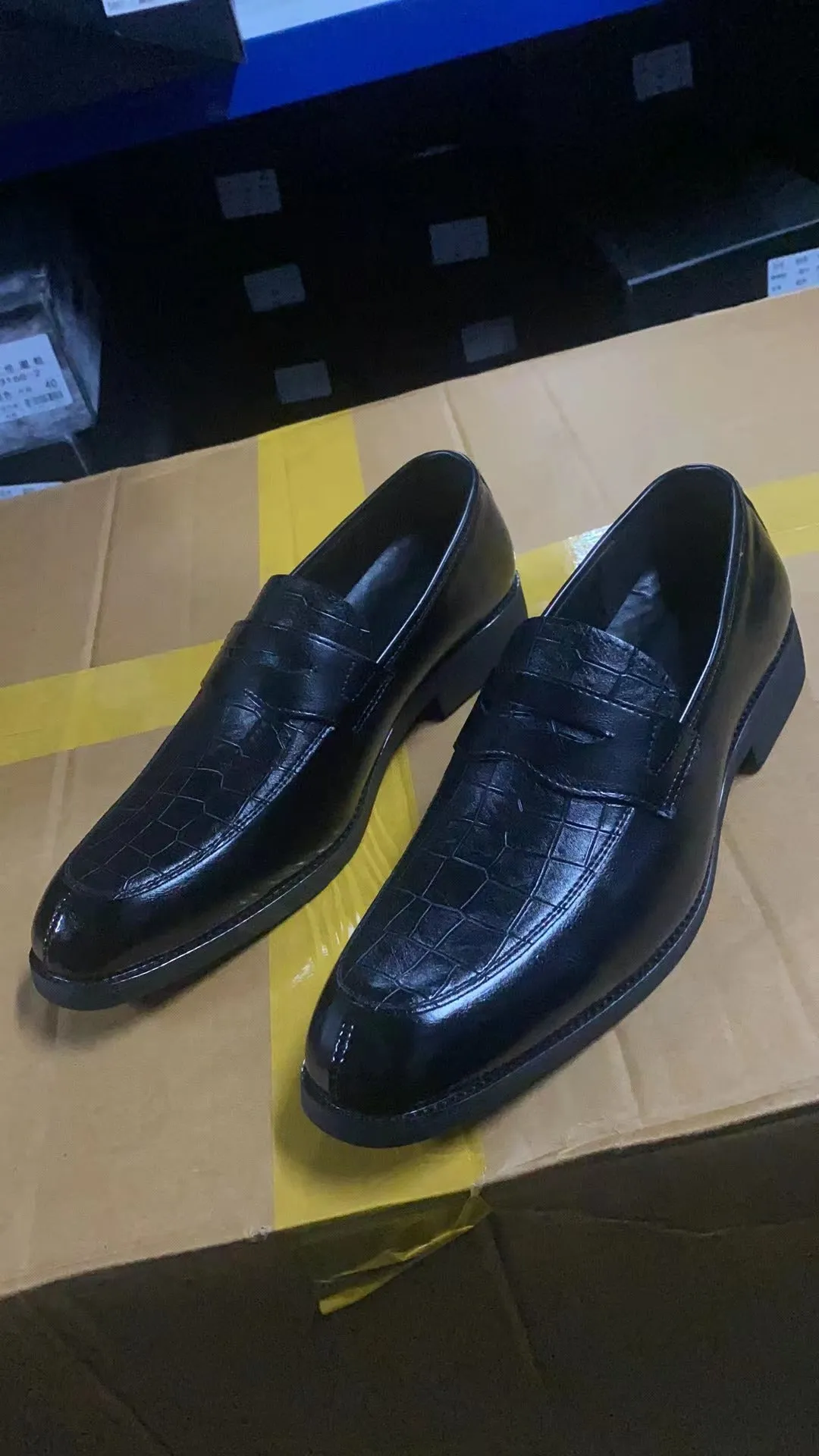 Men's leather shoes casual 45 46 large size 47 European and American hairstylist shoes dress shoes